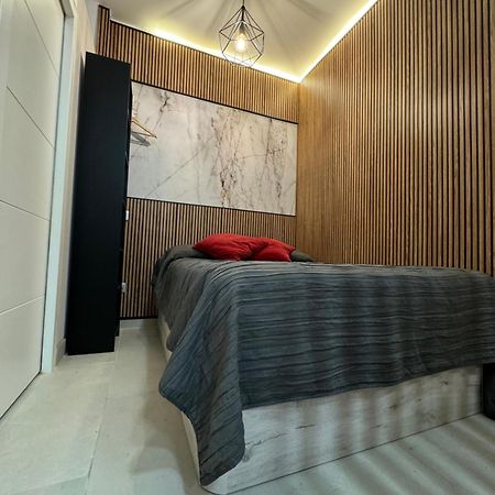 Vistalegre! Pequeno Y Fantastico Loft Cerca Del Metro Madri Exterior foto